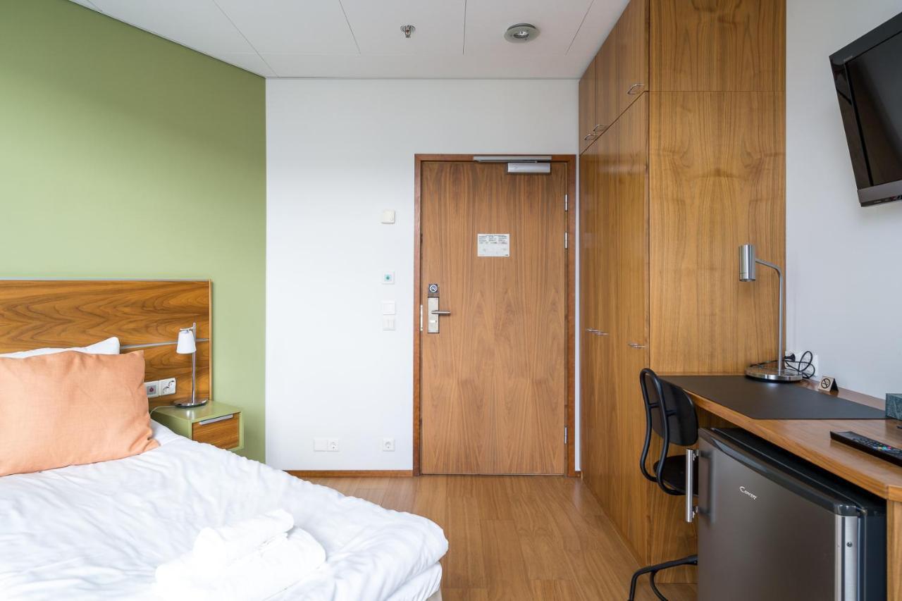 Hiisi Hotel Helsinki Jaetkaesaari エクステリア 写真