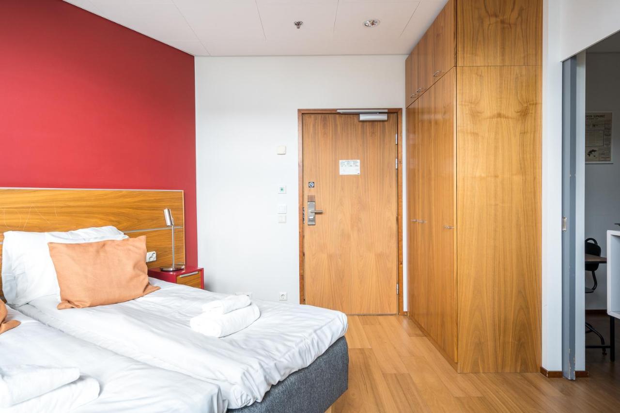 Hiisi Hotel Helsinki Jaetkaesaari エクステリア 写真