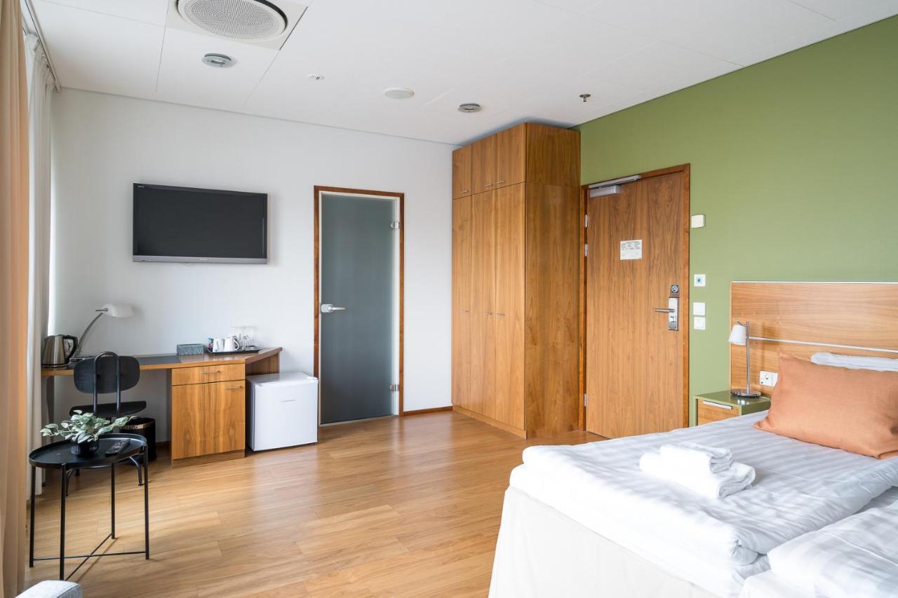 Hiisi Hotel Helsinki Jaetkaesaari エクステリア 写真