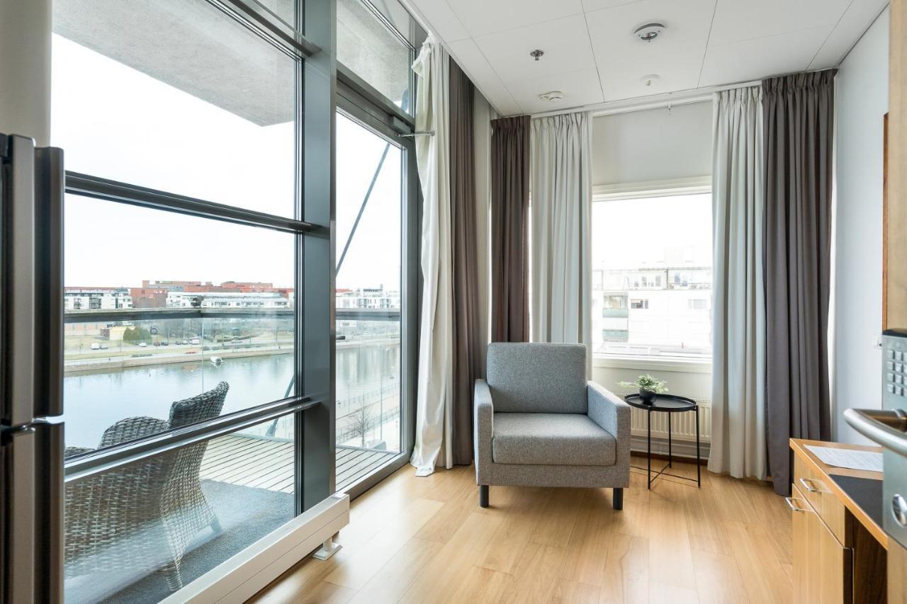 Hiisi Hotel Helsinki Jaetkaesaari エクステリア 写真